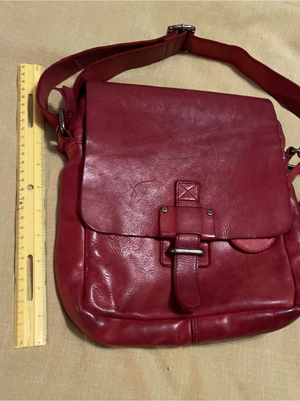 Women's Red Leather Crossbody Bag - Classic Casual Satchel